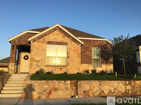 2157 Olivereta Drive 3 Beds Apartment for Rent