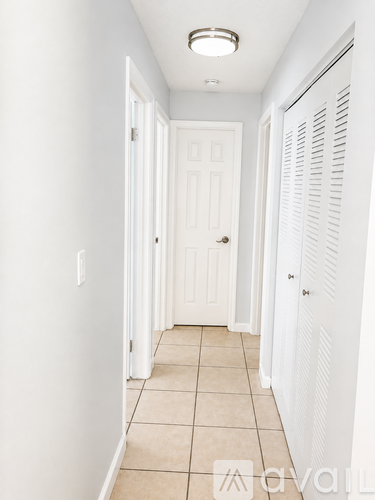 617 Southwest 96th Court 3 Beds Single Family Home for Rent - Photo gallery 4