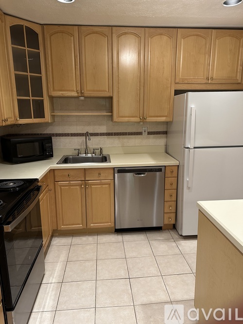 111 Amberly Drive # D 2 Beds Condo for Rent - Photo gallery 2