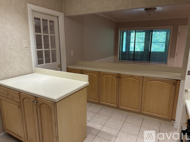 111 Amberly Drive # D 2 Beds Condo for Rent - Photo gallery 4