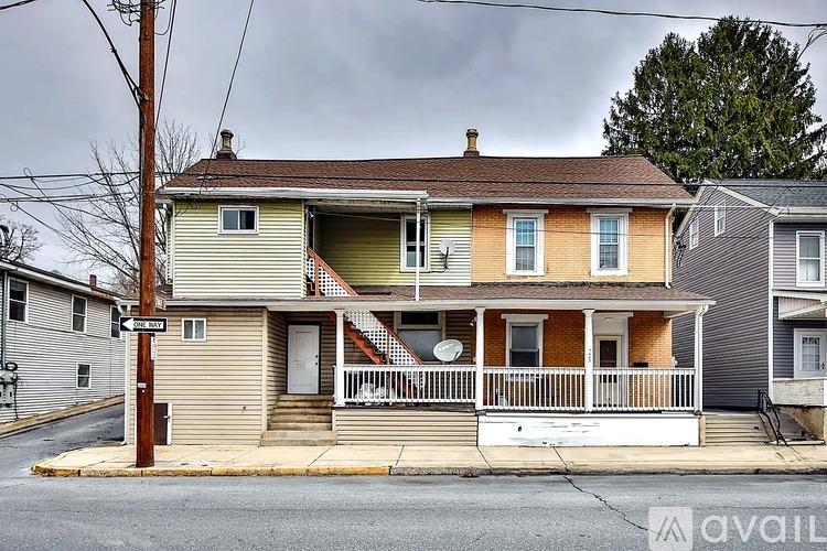 727 Front St 2 Beds Apartment for Rent - Photo gallery 1