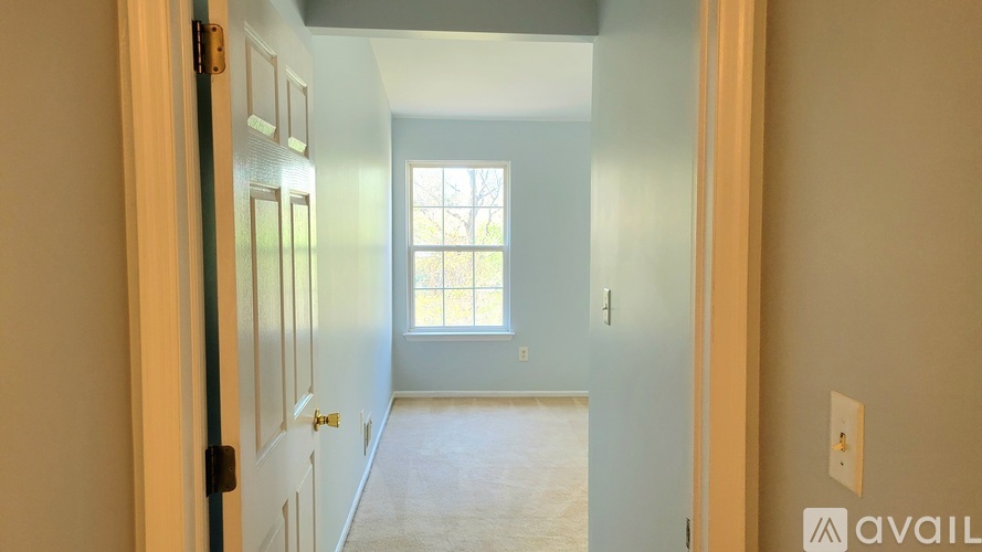 1114 Oakcroft Lane 3 Beds Townhouse for Rent - Photo gallery 4