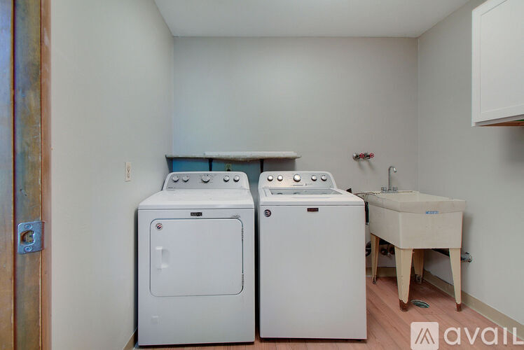 1655 Southbend Drive 2 Beds Townhouse for Rent - Photo gallery 5