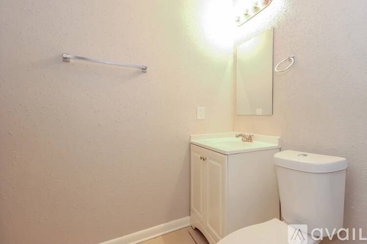 1310 Traynor Road 3 Beds Single Family Home for Rent - Photo gallery 1