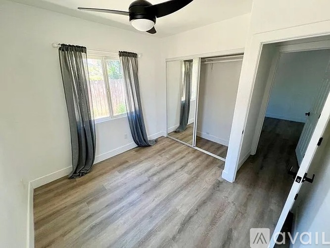 854 Euclid Avenue 3 Beds Single Family Home for Rent - Photo gallery 4