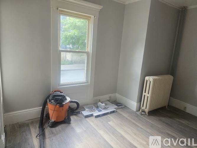 39 Sycamore St 1 Apartment for Rent - Photo gallery 1