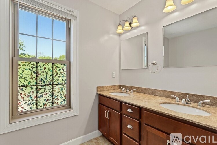 2779 Washington Street 4 Beds Apartment for Rent - Photo gallery 4