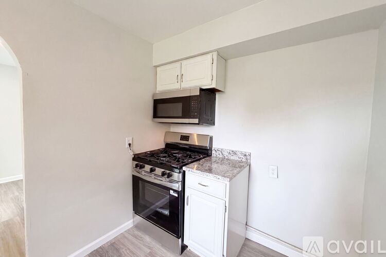 821 Lilly Ln 3 Beds Single Family Home for Rent - Photo gallery 3