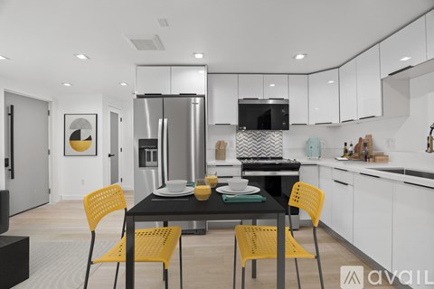 2561 W Ave 30 2 Beds Apartment for Rent