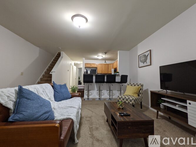 1510 East Henry Street 3 Beds Townhouse for Rent - Photo gallery 3