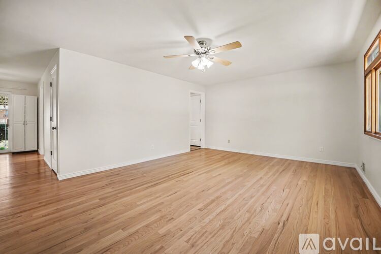 6630 South Washington Street 5 Beds Single Family Home for Rent - Photo gallery 5