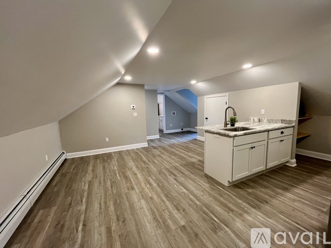 17 Lawrence St 1 Apartment for Rent - Photo gallery 1