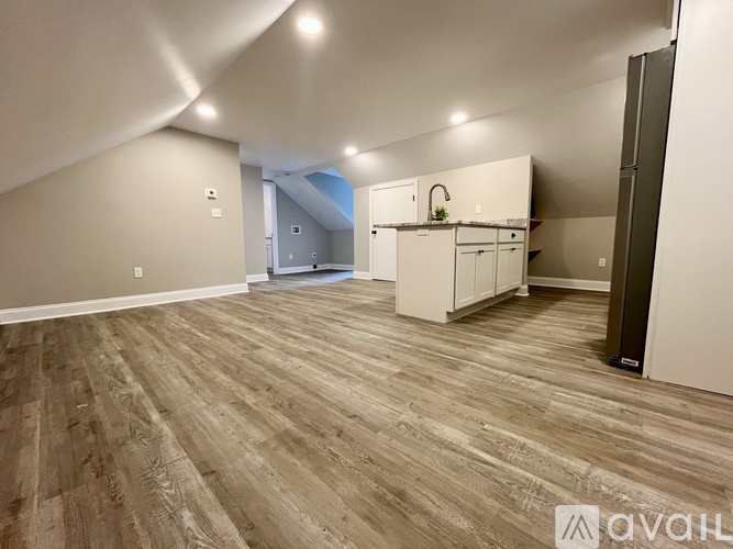17 Lawrence St 1 Apartment for Rent - Photo gallery 5