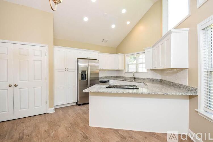 530 Hunnicutt Rd SE 3 Beds Single Family Home for Rent - Photo gallery 3