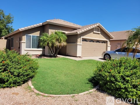 3950 East Campbell Avenue 4 Beds Apartment for Rent