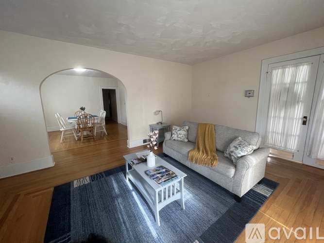 2606 Sunset Avenue 3 Beds Apartment for Rent - Photo gallery 1