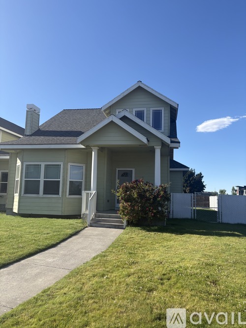 2725 SW Metolius Ave 3 Beds Townhouse for Rent - Photo gallery 1