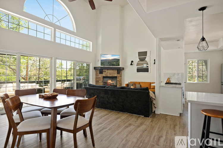 1498 Deer Way 3 Beds Single Family Home for Rent - Photo gallery 3