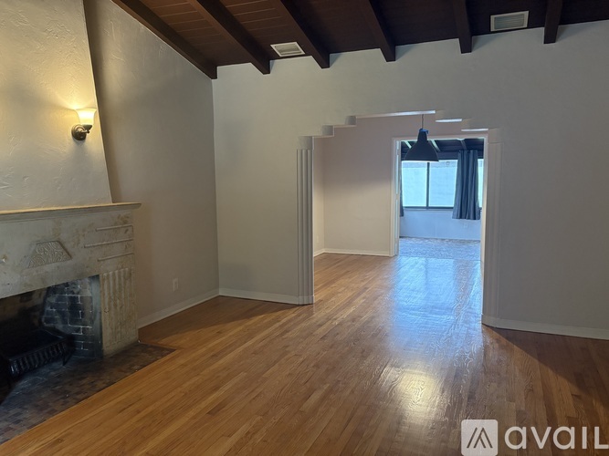 1263 Southwest 18th Street 3 Beds Single Family Home for Rent - Photo gallery 3