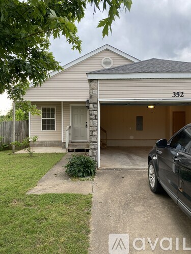 352 Grant Springs Drive 3 Beds Single Family Home for Rent - Photo gallery 1