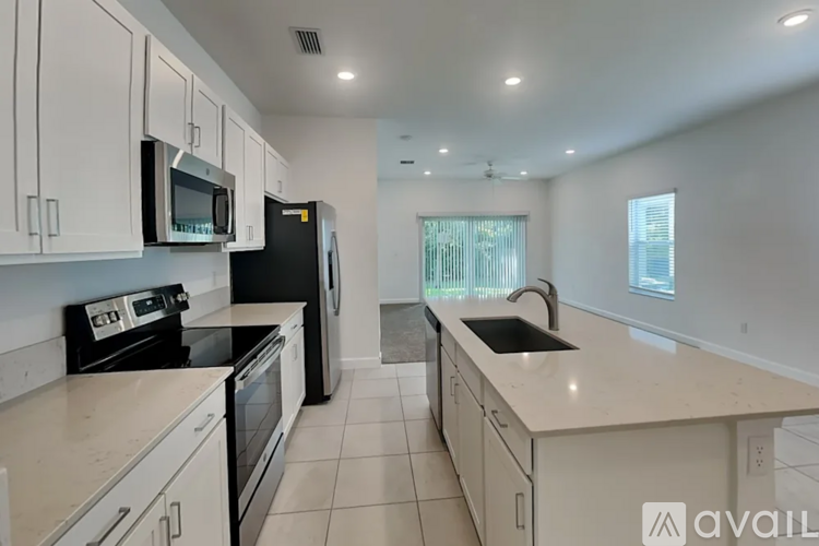 12227 Preston Estates Cir 2 Beds Single Family Home for Rent - Photo gallery 2