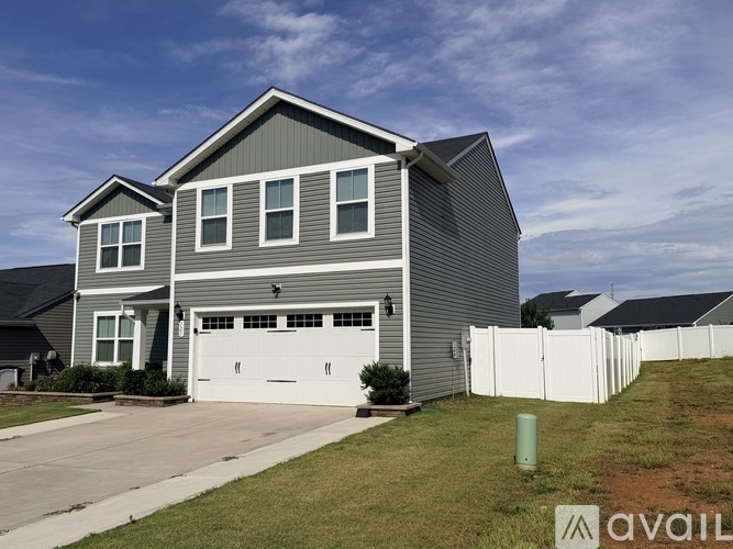 121 Browband Street 4 Beds Single Family Home for Rent - Photo gallery 4