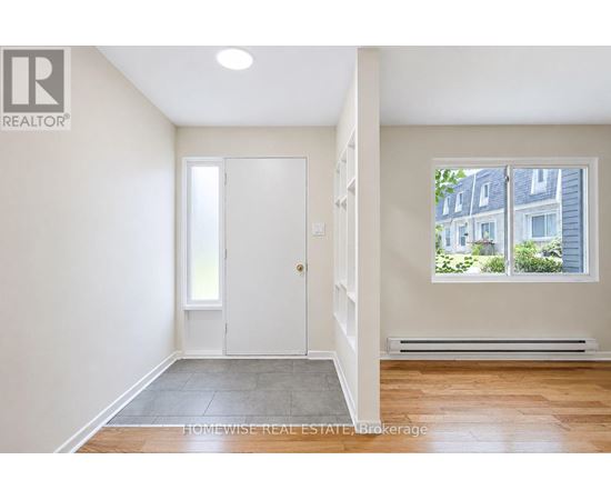40 - 1350 WINDING TRAIL 4 Beds Condo, Home, Townhouse for Rent - Photo gallery 3