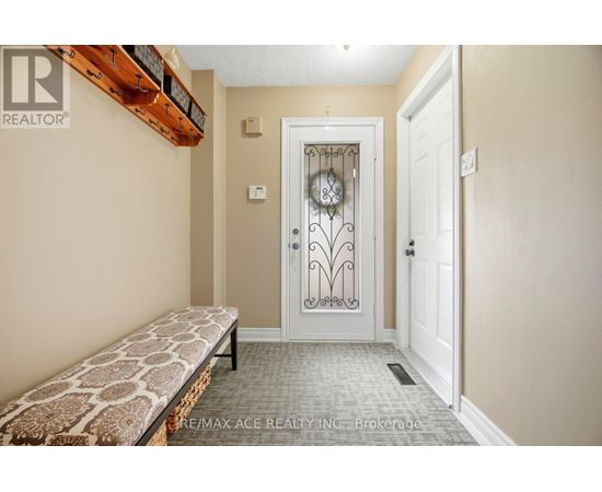 17 METZAK DRIVE 4 Beds House for Rent - Photo gallery 5