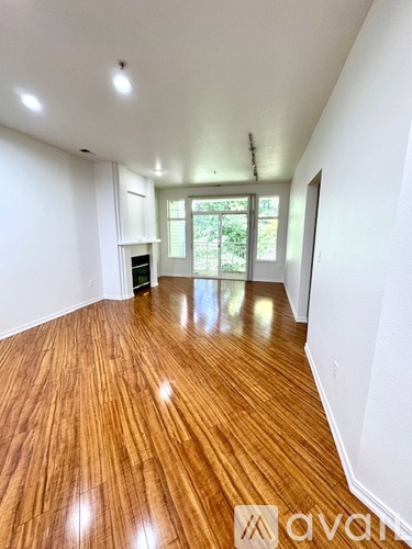 9728 178th Pl NE  Unit 203 2 Beds Condo for Rent - Photo gallery 2