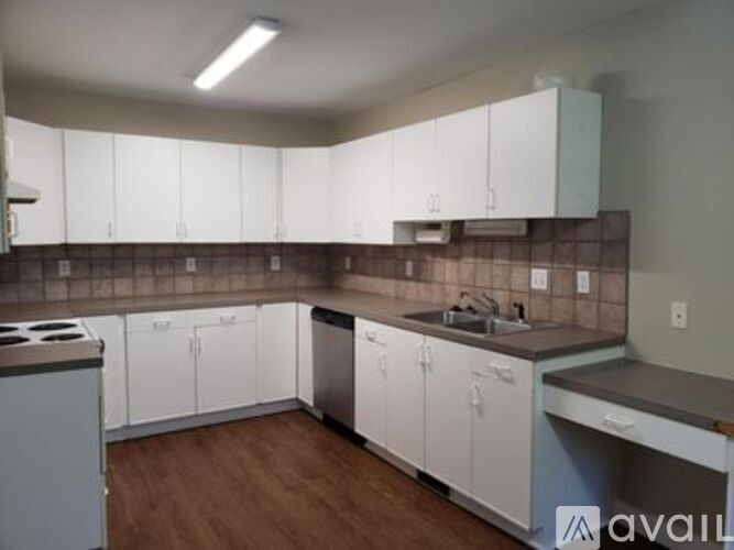 1617 South 5th Place 4 Beds Single Family Home for Rent - Photo gallery 3