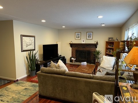 50 Gilbert St 3 Beds Apartment for Rent