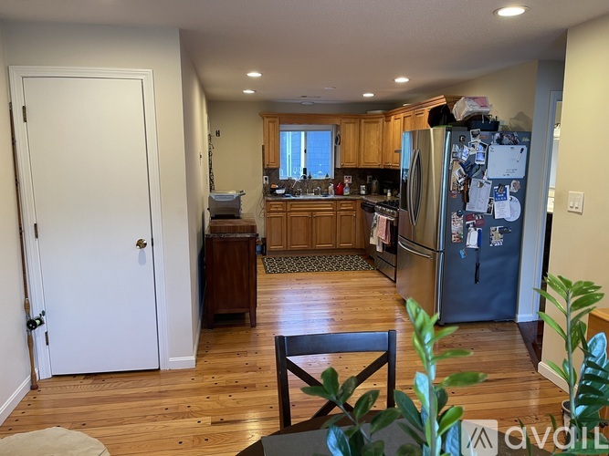 50 Gilbert St 3 Beds Apartment for Rent - Photo gallery 3