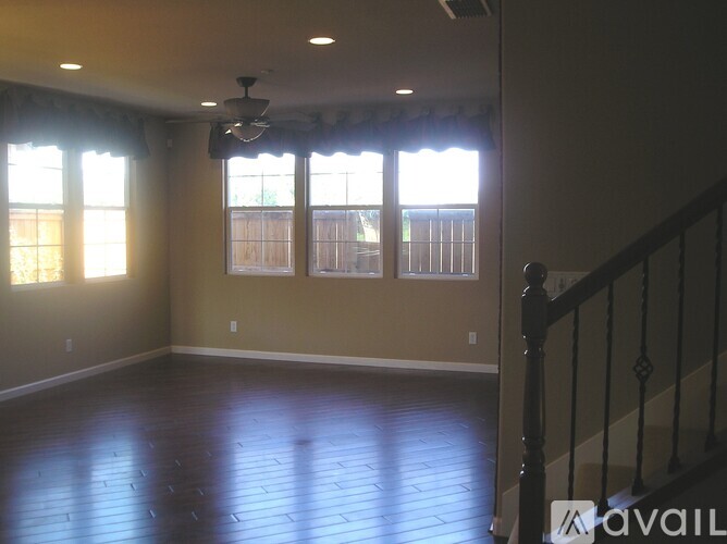 67 E Street 5 Beds Single Family Home for Rent - Photo gallery 2