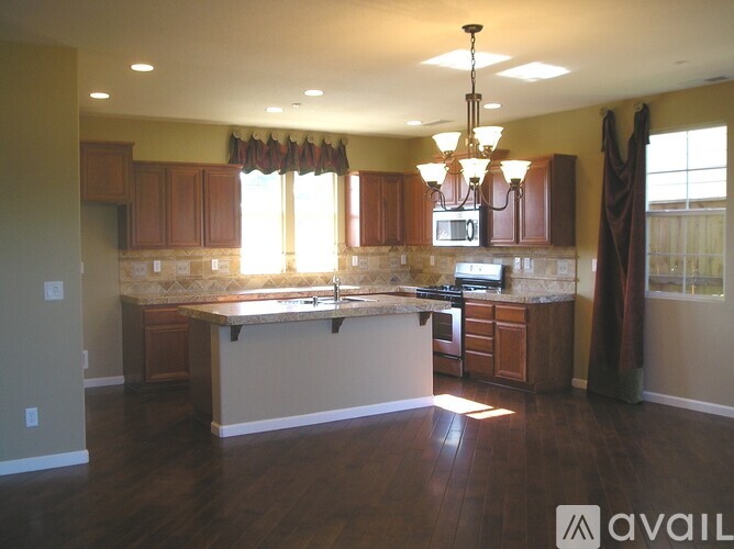 67 E Street 5 Beds Single Family Home for Rent - Photo gallery 4