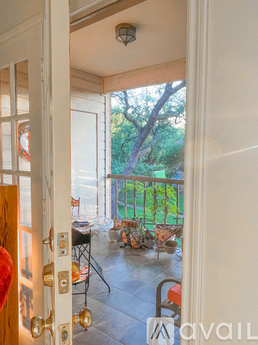 16301 Ledgemont Lane 1 Condo for Rent - Photo gallery 3