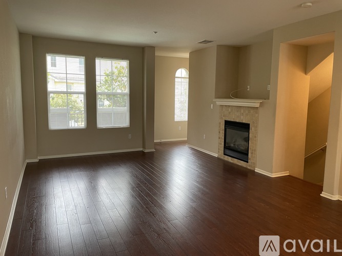2705 White Pine Court 3 Beds Townhouse for Rent - Photo gallery 1