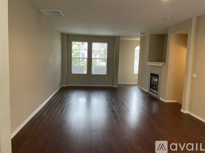 2705 White Pine Court 3 Beds Townhouse for Rent - Photo gallery 5