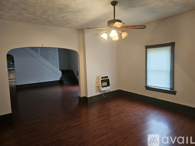 738 Ontario Ave 3 Beds Single Family Home for Rent - Photo gallery 3
