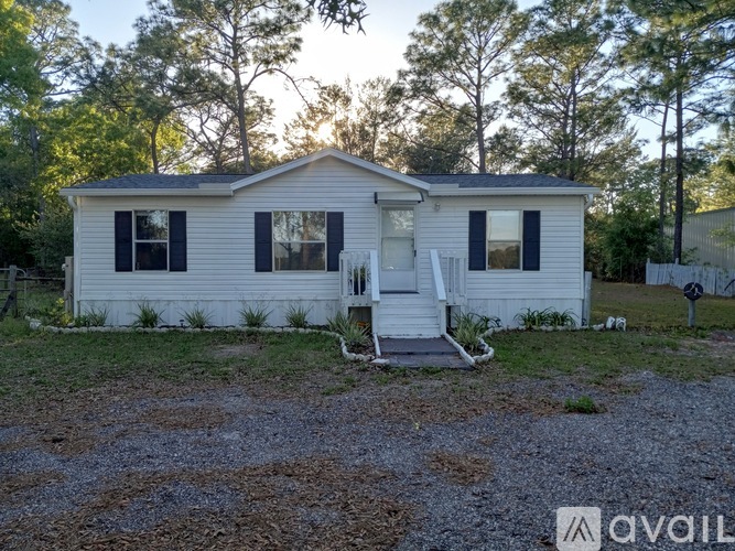 9060 SW 38th Ave 3 Beds Single Family Home for Rent - Photo gallery 1