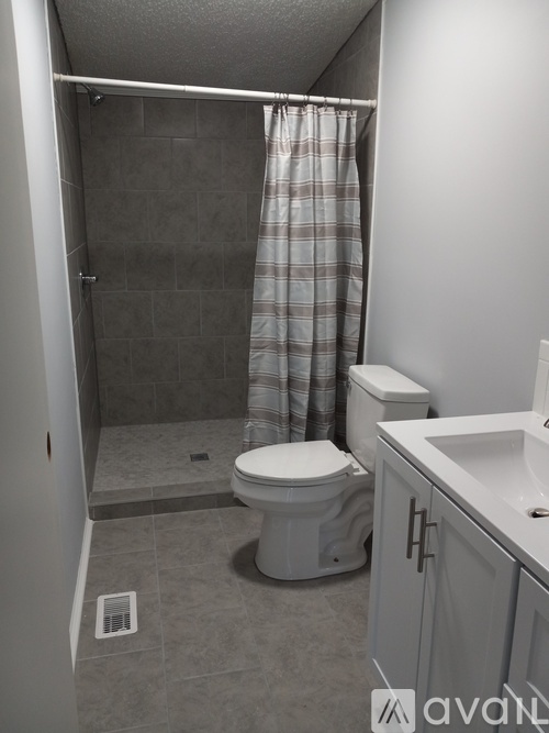 9060 SW 38th Ave 3 Beds Single Family Home for Rent - Photo gallery 4
