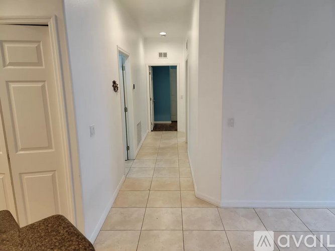 115 Majestic Bay Avenue 3 Beds Condo for Rent - Photo gallery 5