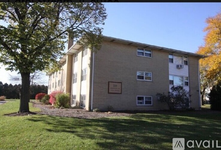 392 Executive Dr 2 Beds Apartment for Rent - Photo gallery 1
