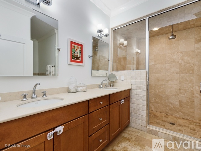 2757 N Lincoln Ave 2 Beds Apartment for Rent - Photo gallery 5