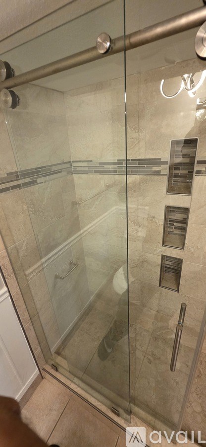 4141 Bayshore Boulevard 3 Beds Apartment for Rent