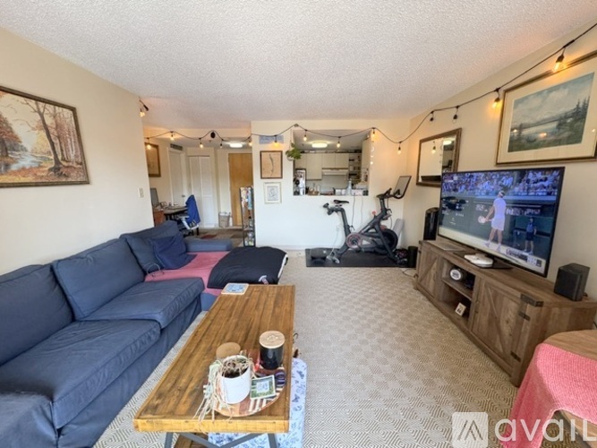15 N Beacon St 1 Apartment for Rent - Photo gallery 3