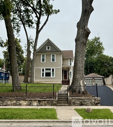 402 Whitney Avenue 3 Beds Apartment for Rent