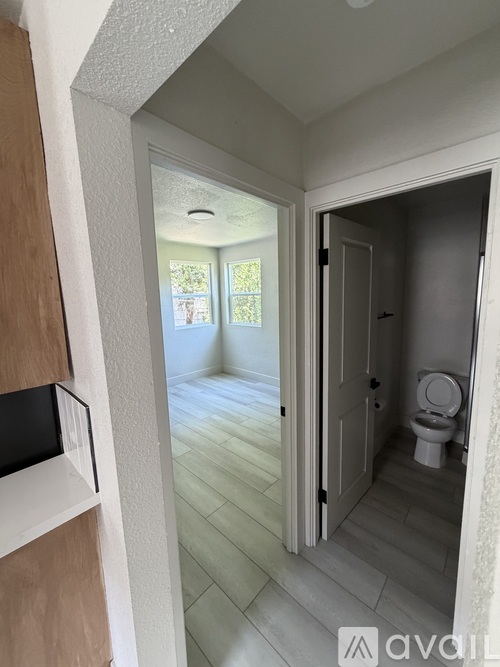 2212 10th Street 3 Beds Single Family Home for Rent - Photo gallery 3