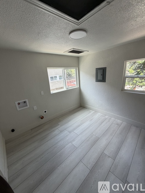 2212 10th Street 3 Beds Single Family Home for Rent - Photo gallery 4