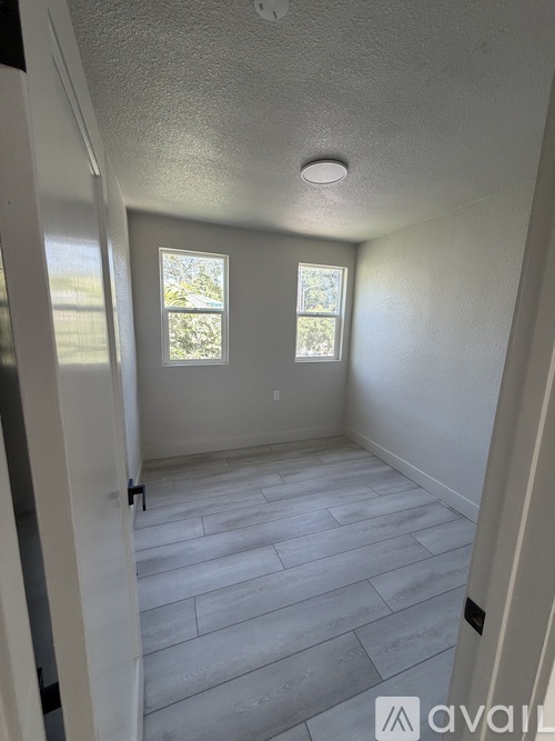 2212 10th Street 3 Beds Single Family Home for Rent - Photo gallery 5