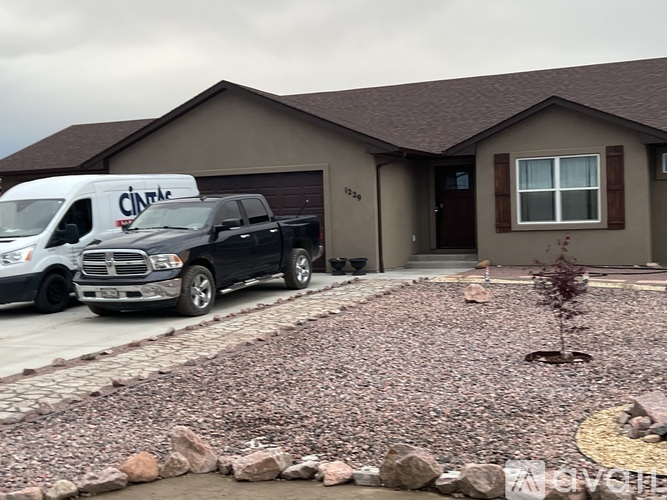 1229 North Picketwire Lane 5 Beds Single Family Home for Rent - Photo gallery 2